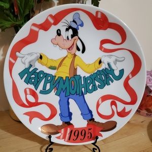 Grolier collection Disney 1995 mothers day plate